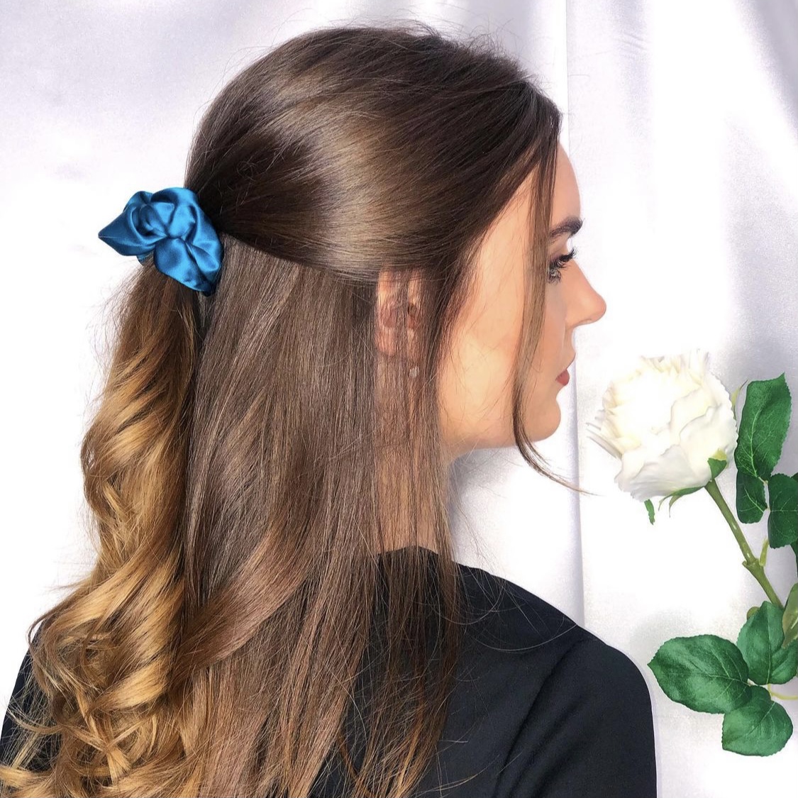 [SG ✨ Medium]100% Authentic Mulberry Silk Scrunchies - 19 Momme Hair Ties Premium Hair Ropes Hair Bands Elastics Ponytail Holders for Women Girls Hair Accessories, No Hurt to Your Hair, Dress Up